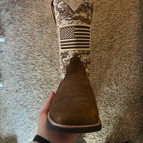 ARIAT MEN'S CAMO PATRIOT WESTERN BOOTS - Picture 1 of 3
